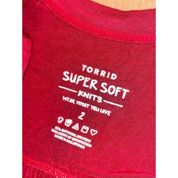 Torrid Baby Doll Top Womens 2x Burgundy Lace Sleeve Stretch asymmetrical hem - Picture 4 of 9